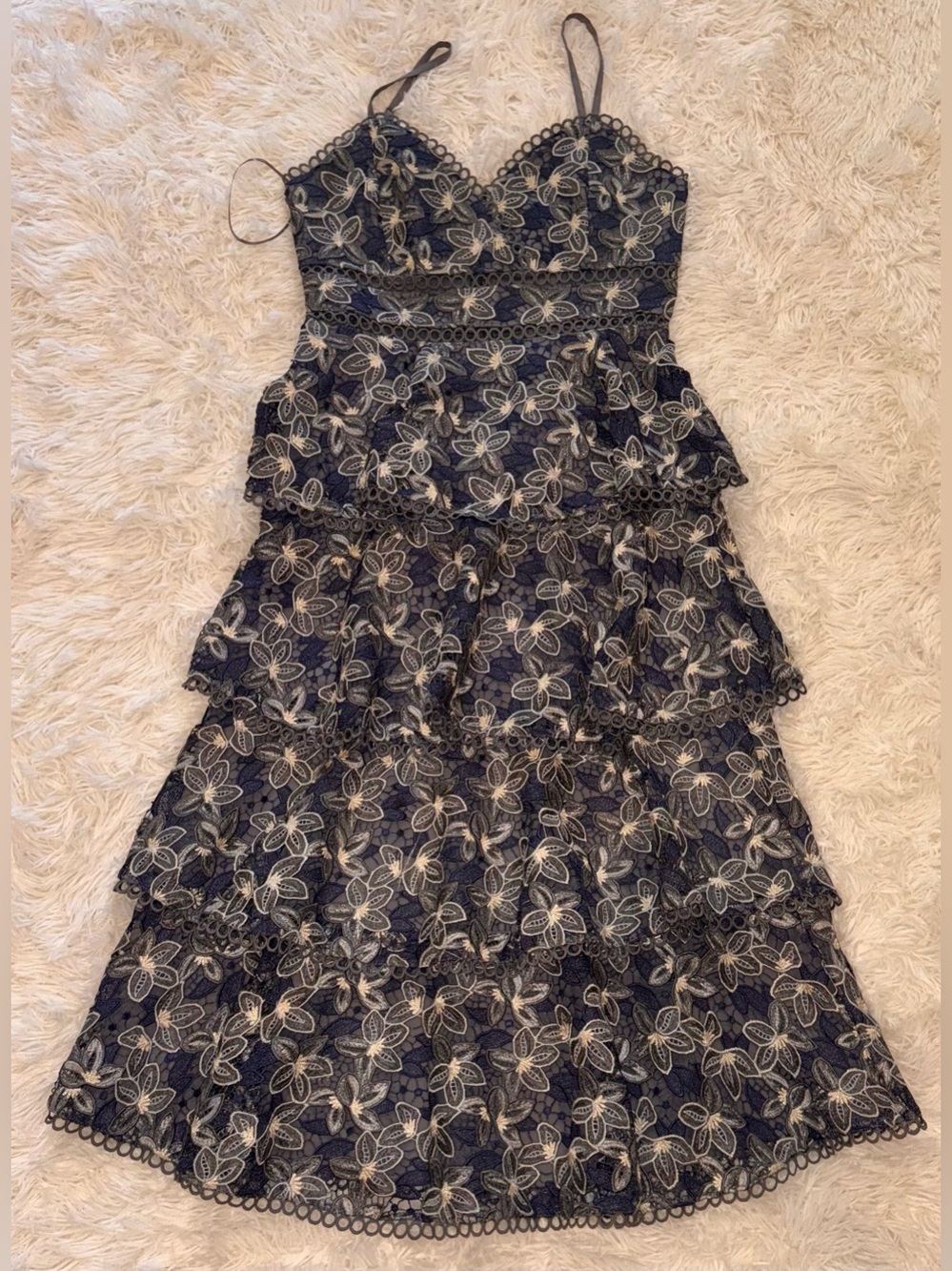 NEW AROSE STUDIO Marcela Floral Embroidered Tiered Midi Dress sz M
